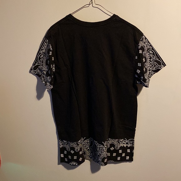 Bandana Tee.  Size Large   Condition: 8/10 - Picture 3 of 3